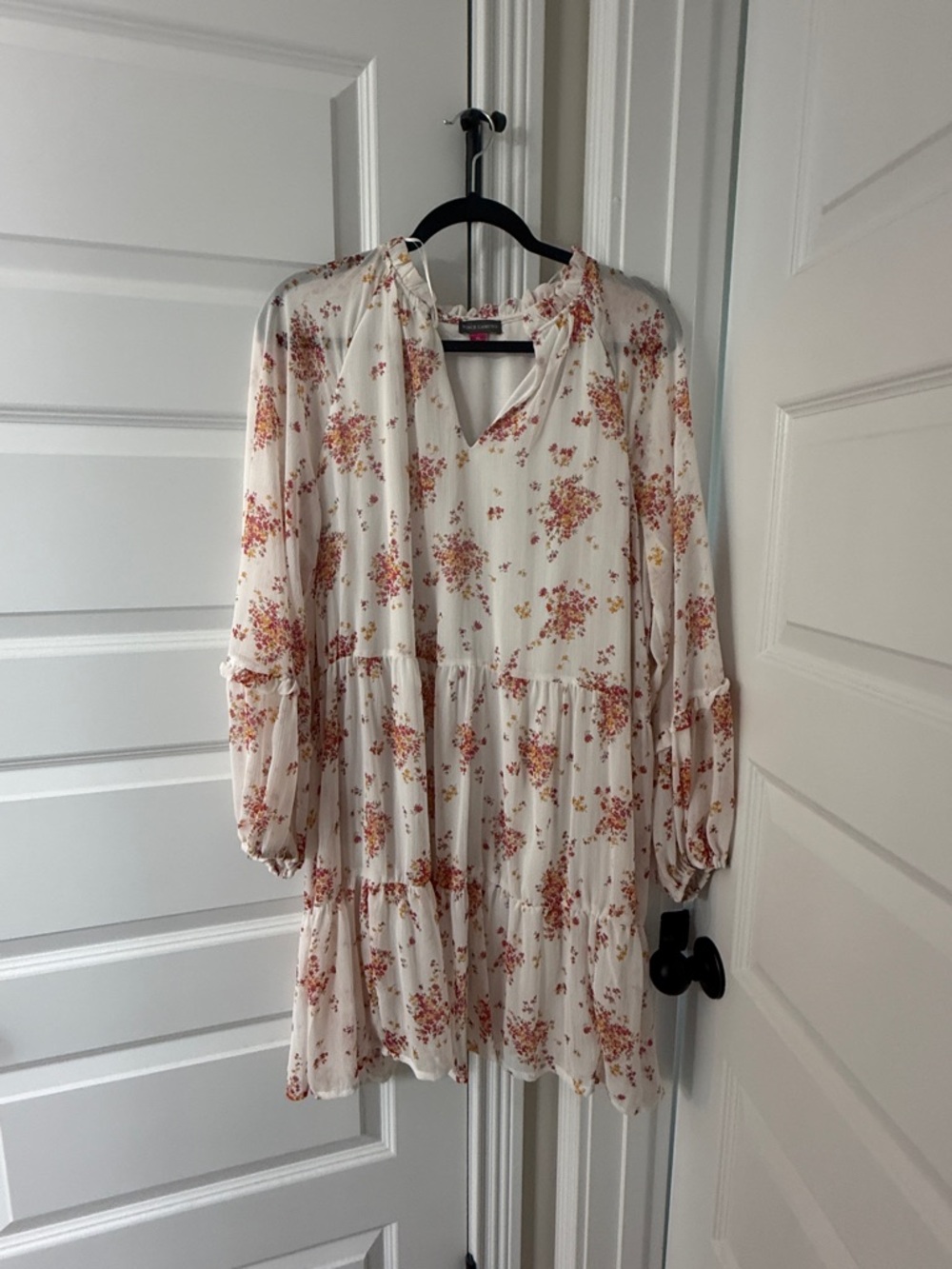 Vince Camuto Cream Floral Long Sleeve Tiered Dress